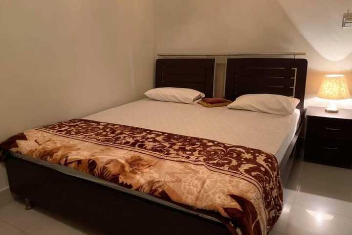 Room 14 of 36