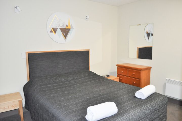 Room 26 of 74