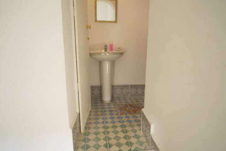 Room 37 of 48