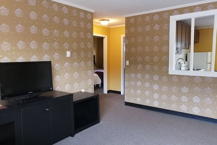 Room 9 of 61