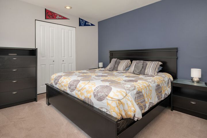Room 3 of 12