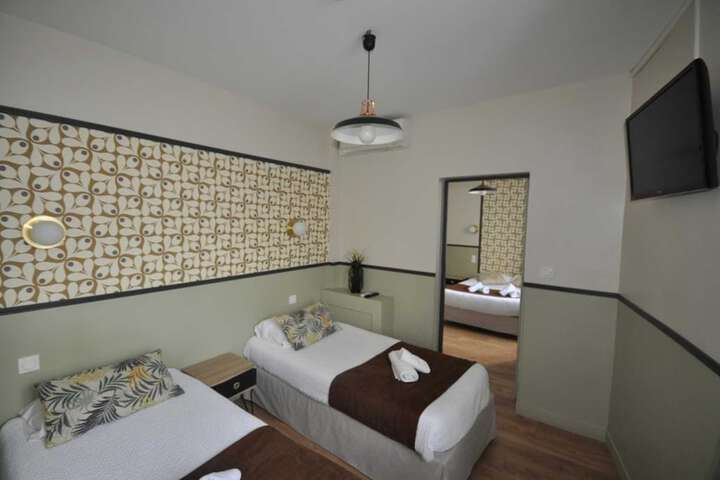 Room 18 of 53