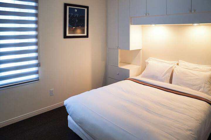 Room 7 of 51