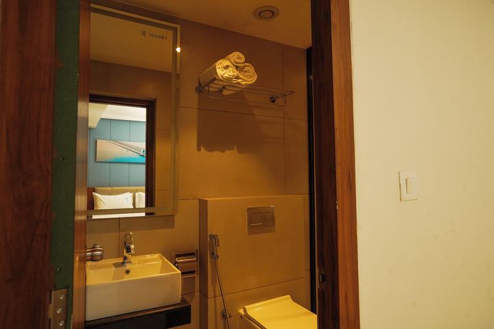 Room 55 of 72