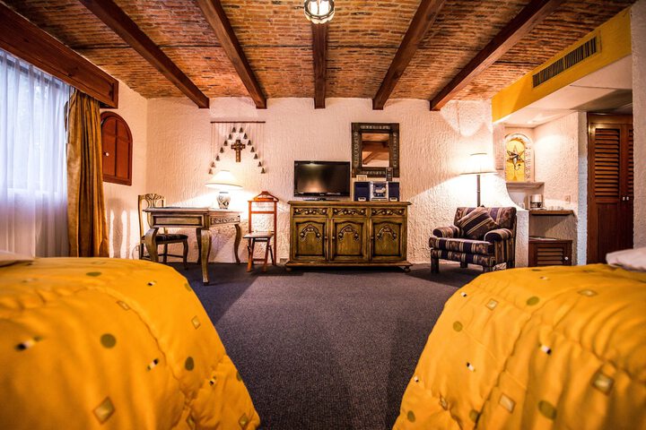Room 10 of 35