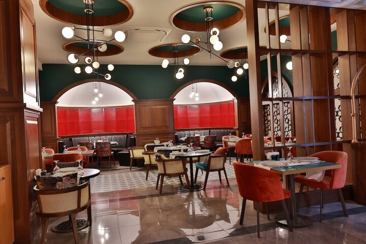 Dining 72 of 103