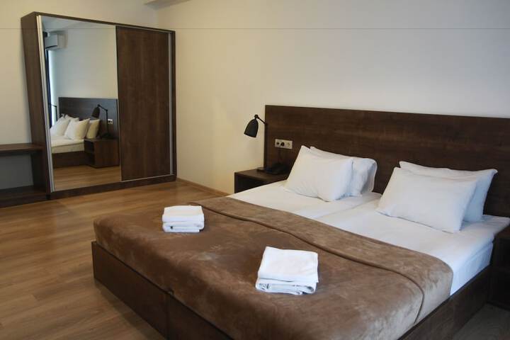 Room 36 of 134