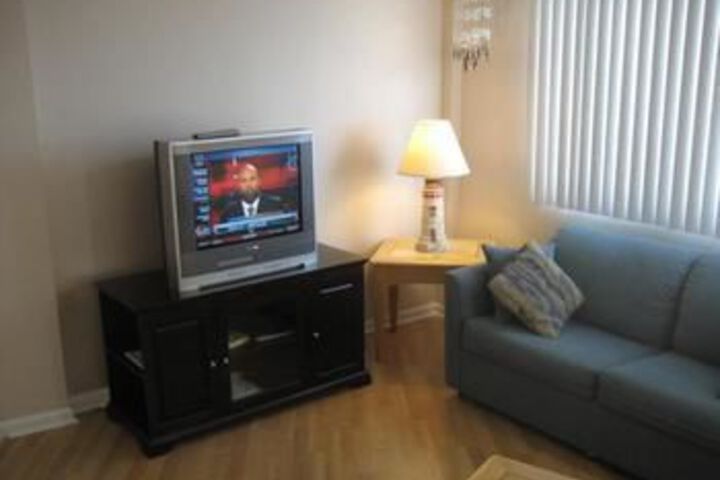 Room 32 of 40
