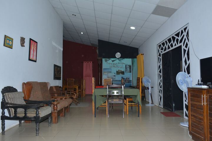 Hotel Interior 4 of 23