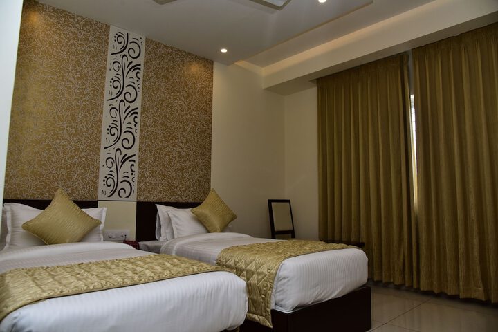 Room 6 of 43