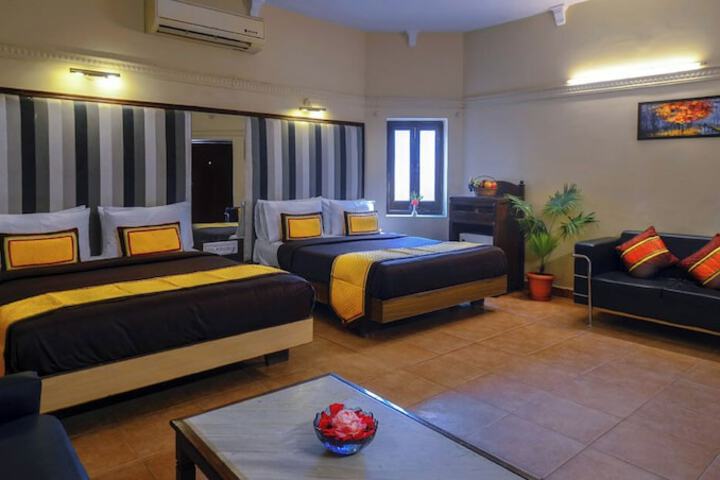 Room 6 of 22