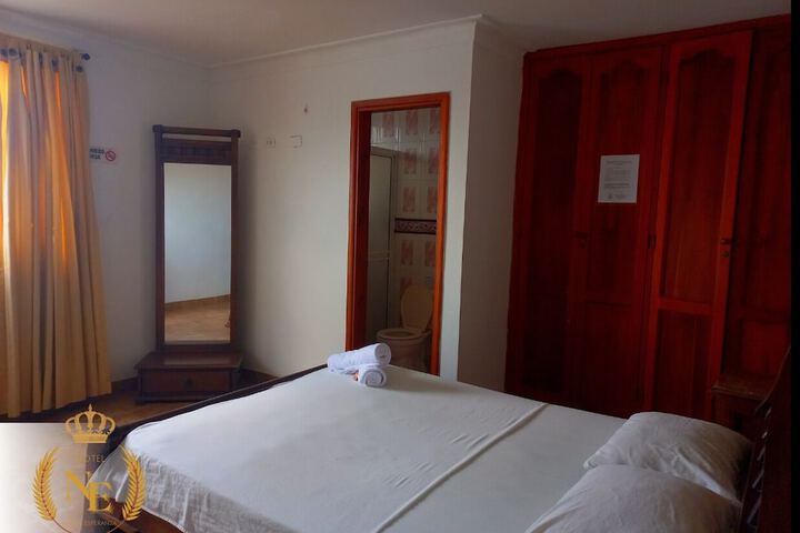 Room 20 of 33