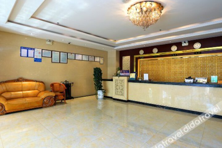 Baishun Hotel