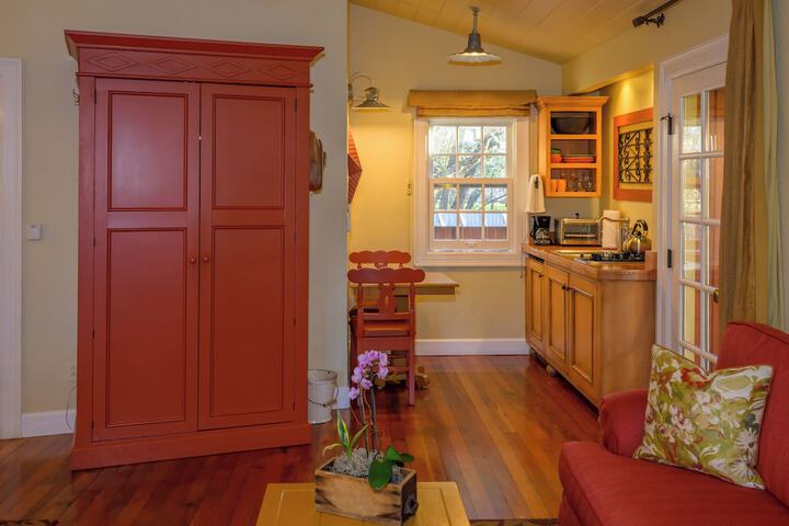 Room 4 of 48