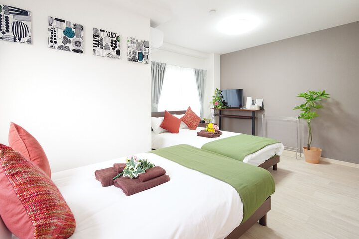 Room 13 of 85