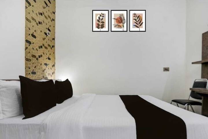 Room 7 of 28