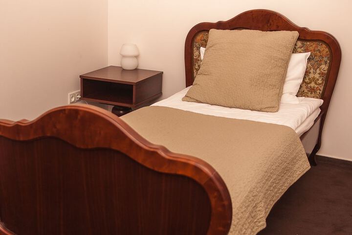 Room 5 of 41