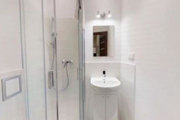 Room 3 of 11