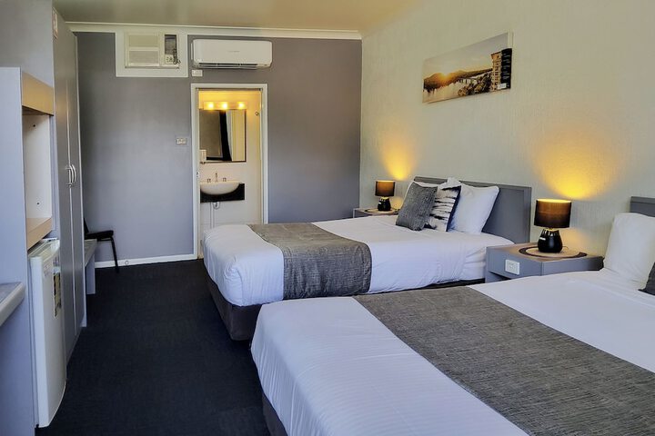 Room 17 of 105