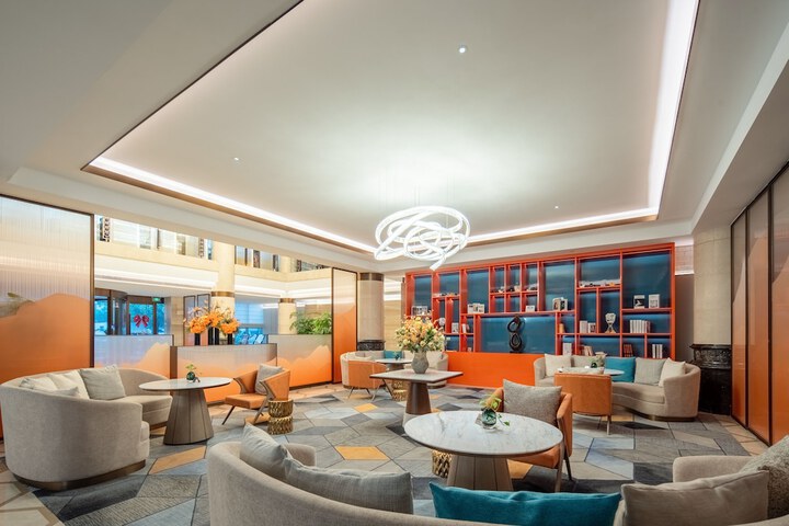 Hotel Interior 4 of 34