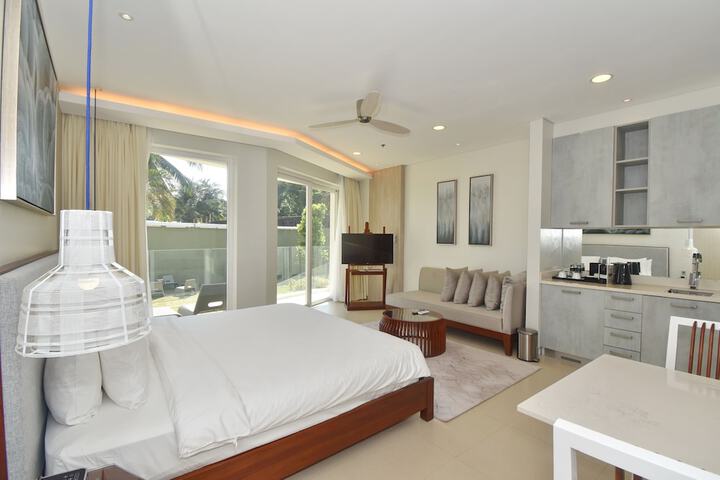 Room 5 of 120