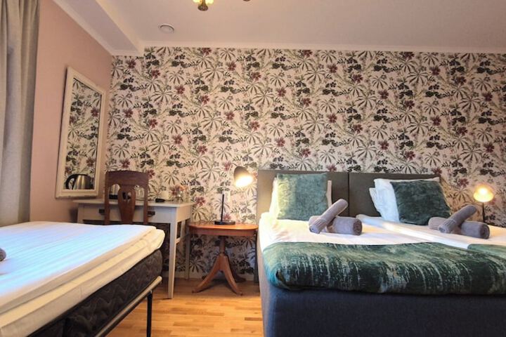 Room 46 of 68