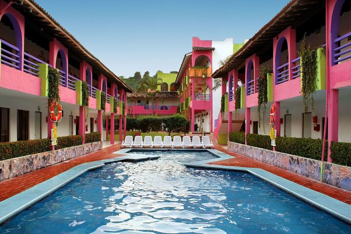 Hotel with Pool