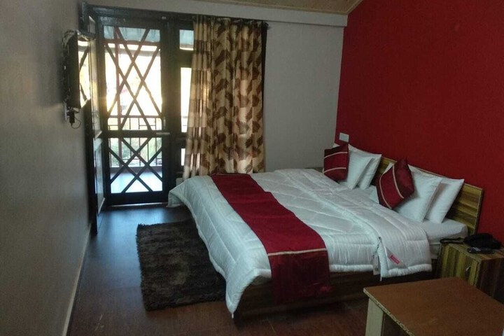Room 18 of 24