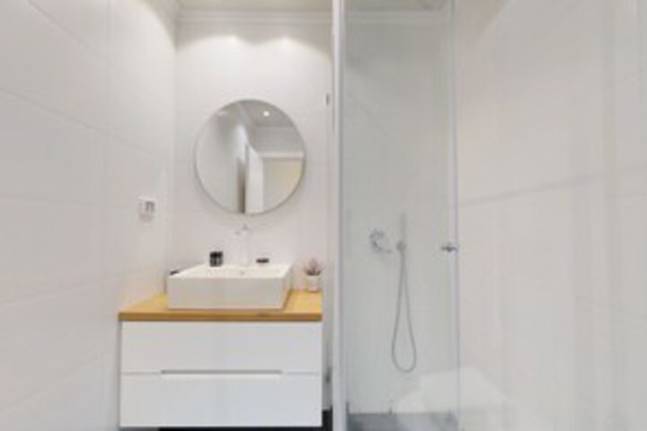 Room 2 of 16