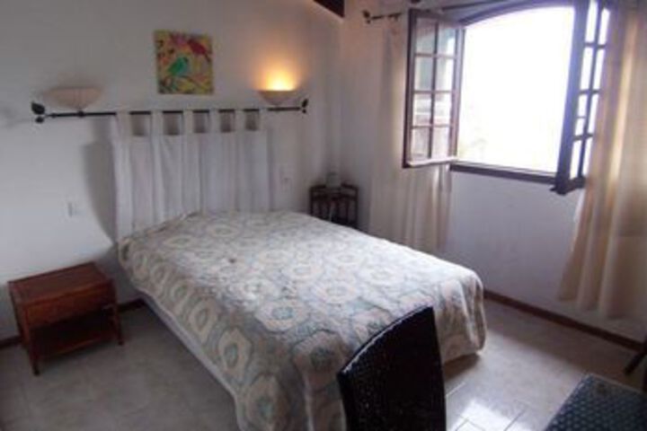 Room 3 of 9
