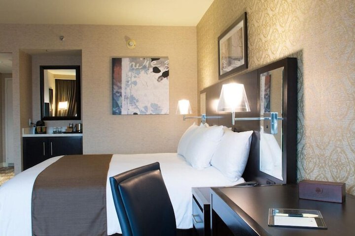 Room 9 of 54