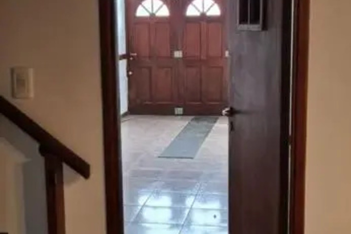 Room 11 of 17