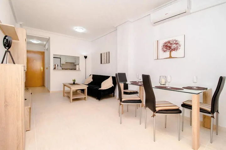 Room 2 of 16