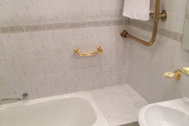 Room 56 of 84