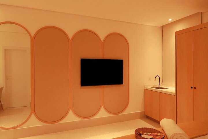 Room 27 of 53