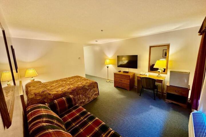 Room 3 of 7