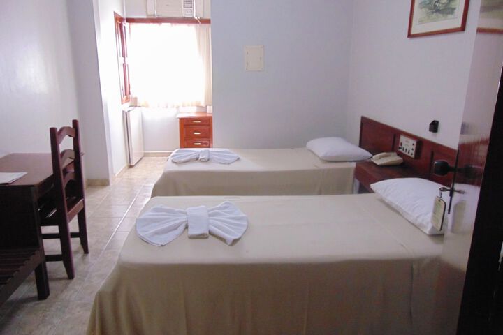 Room 12 of 23