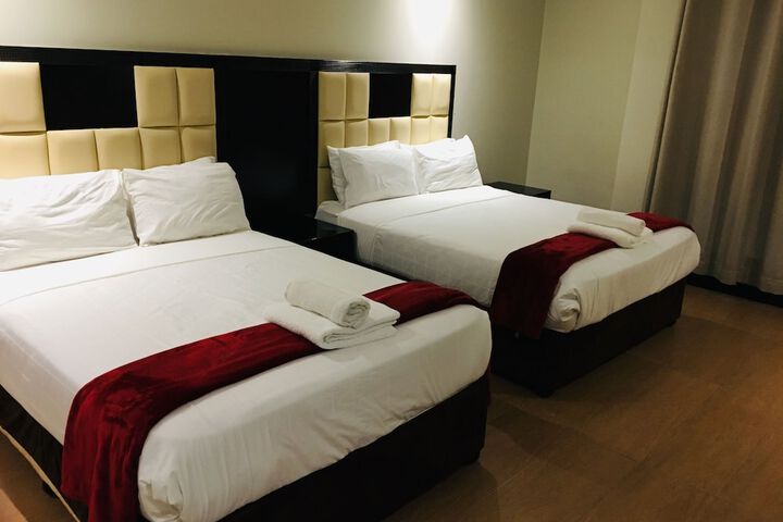 Room 21 of 27