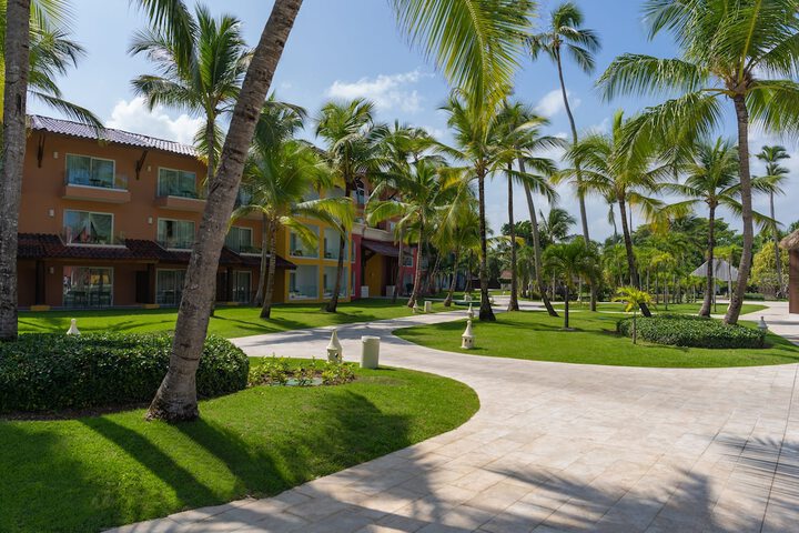 Hotel Exterior 197 of 218