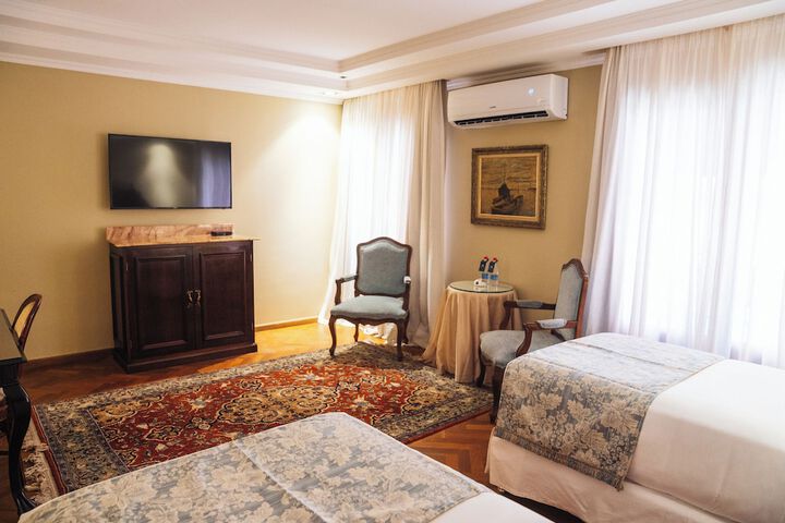 Room 36 of 70