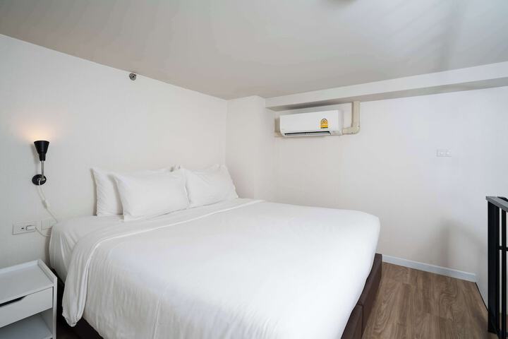 Room 54 of 131