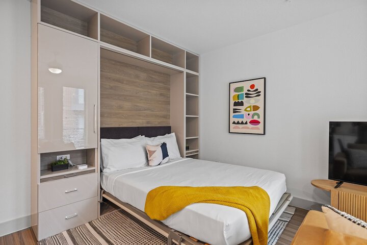 Room 414 of 656