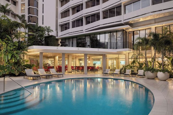 Pool 60 of 135
