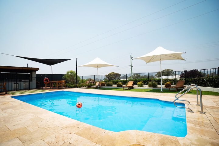 Pool 73 of 101