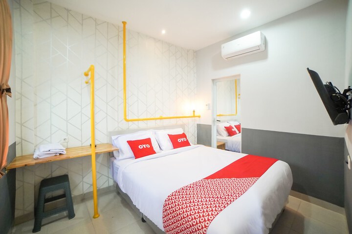 Room 16 of 34