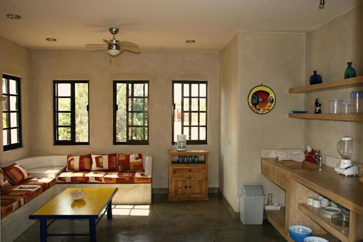 Photo 12