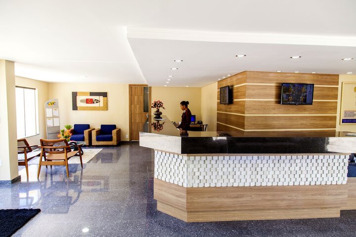 Check-in/check-out kiosk