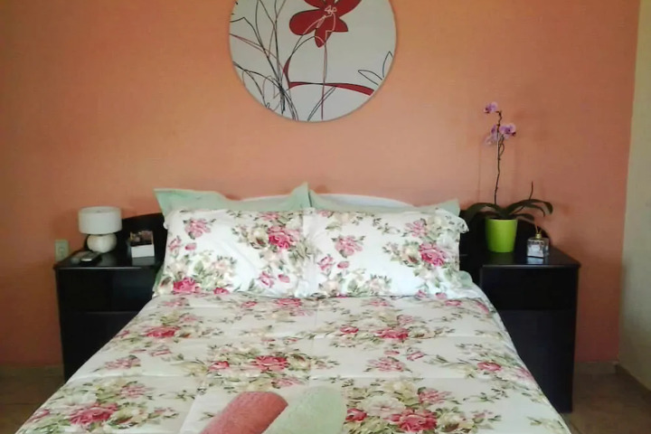 Room 5 of 7