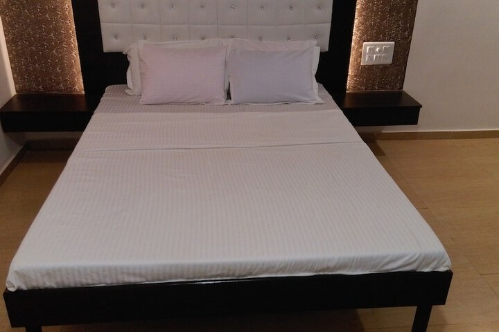 Room 17 of 25