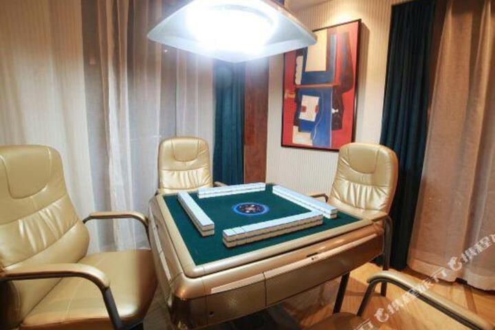 Huawen Yuexi Hotel
